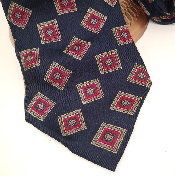 Bert Pulitzer 100% Silk Foulard Geometric Pattern Necktie Men's Tie - Picture 10 of 12